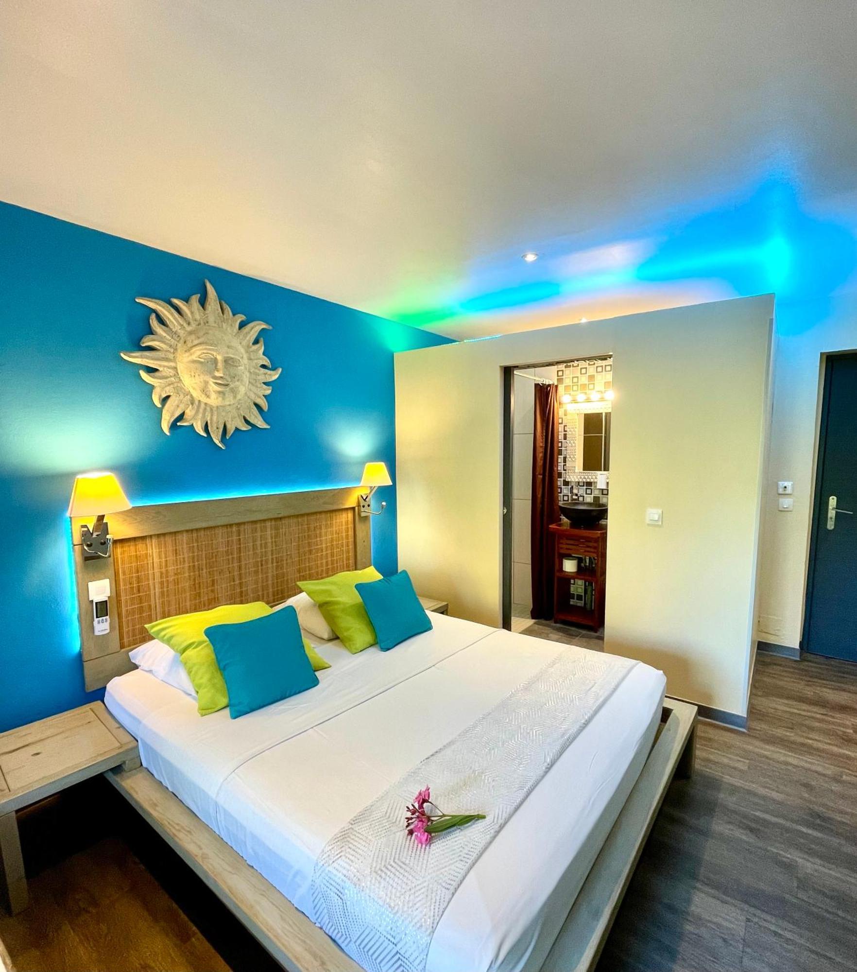Hotel Les Bougainvilliers Saint-Gilles-les-Bains Buitenkant foto
