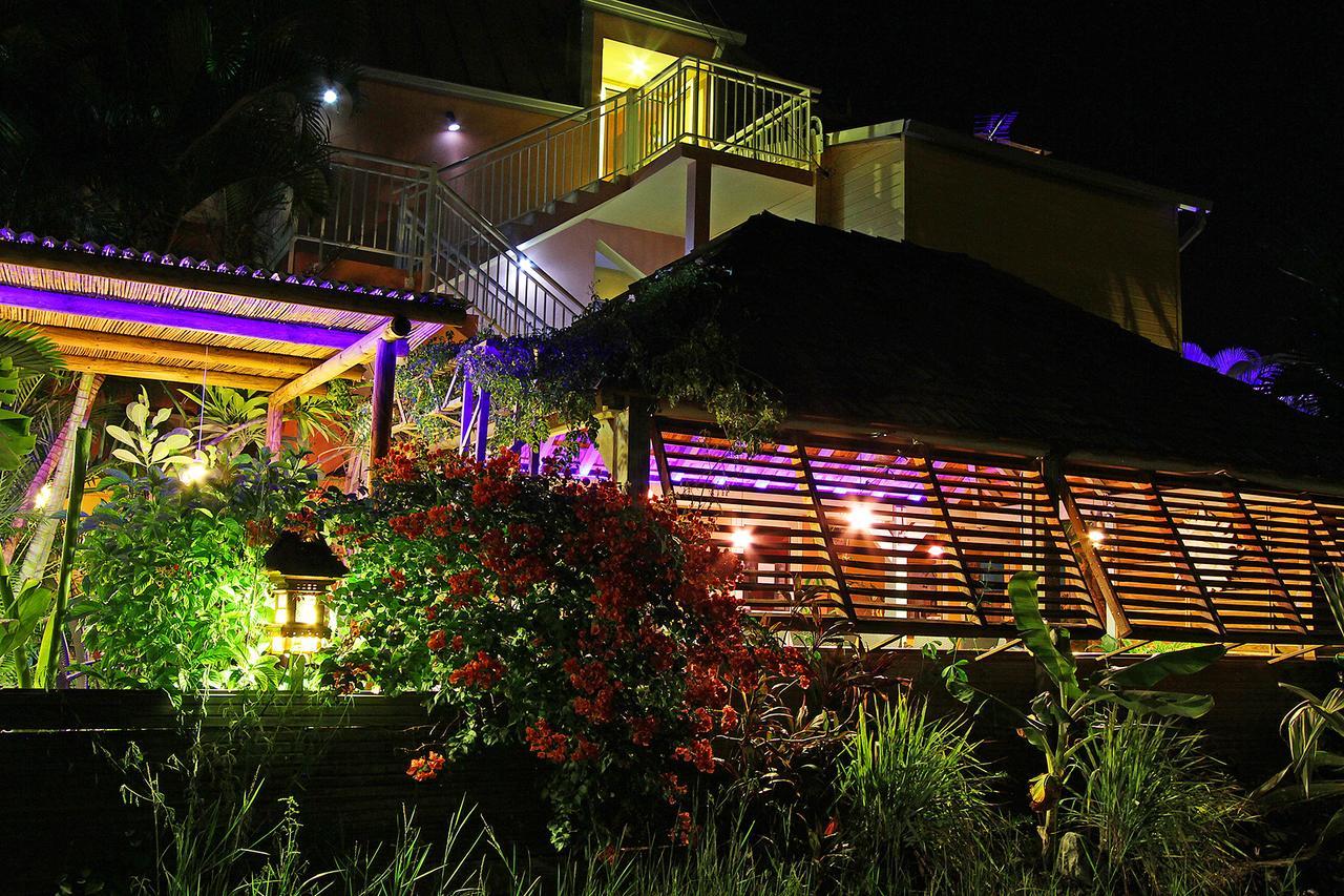 Hotel Les Bougainvilliers Saint-Gilles-les-Bains Buitenkant foto